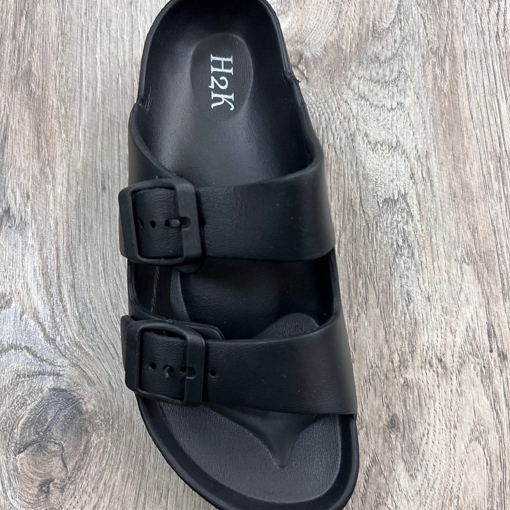 NWT H2K Buddy 1 Black Sandal